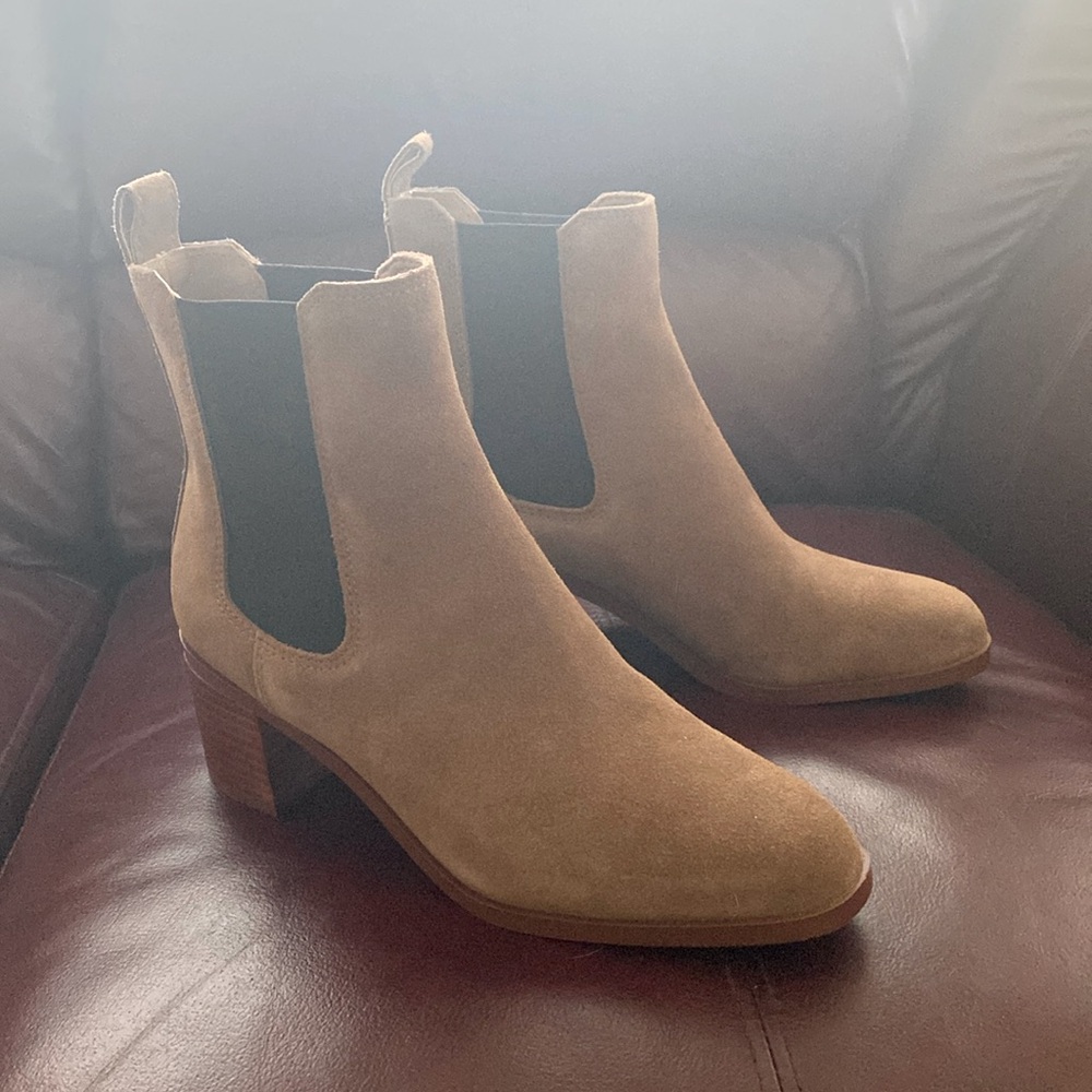 Cognac Suede Chelsea Boots - Picture 3 of 6
